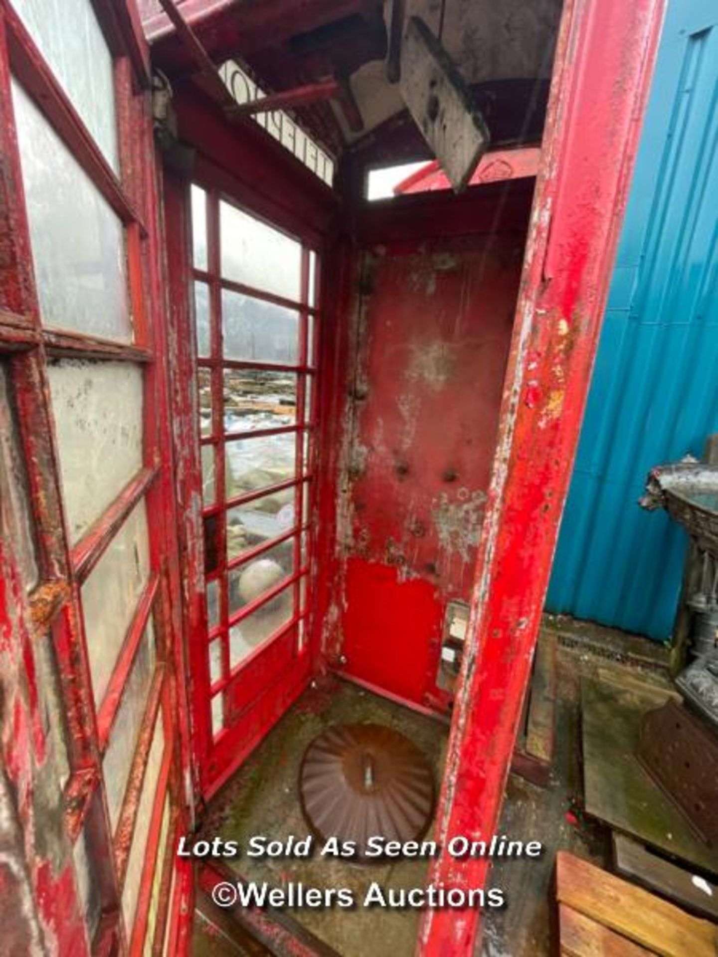 AN ORIGINAL K6 BRITISH RED TELEPHONE BOX, 245CM (H) X 88CM (W) X 88CM (D) - Image 5 of 9