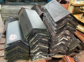 MIXED PALLET OF APPROX. 65X ASSORTED BLUE RIDGE ROOF TILES, MIXED LENGTHS AND ANGLES