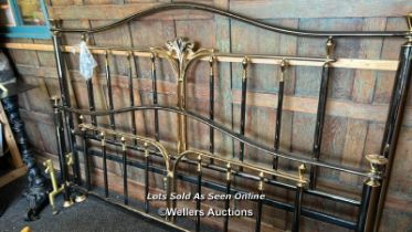 A beautiful 24ct gold plated Italian designer bed frame, by Fratelli Cappelletti, king size, 190cm