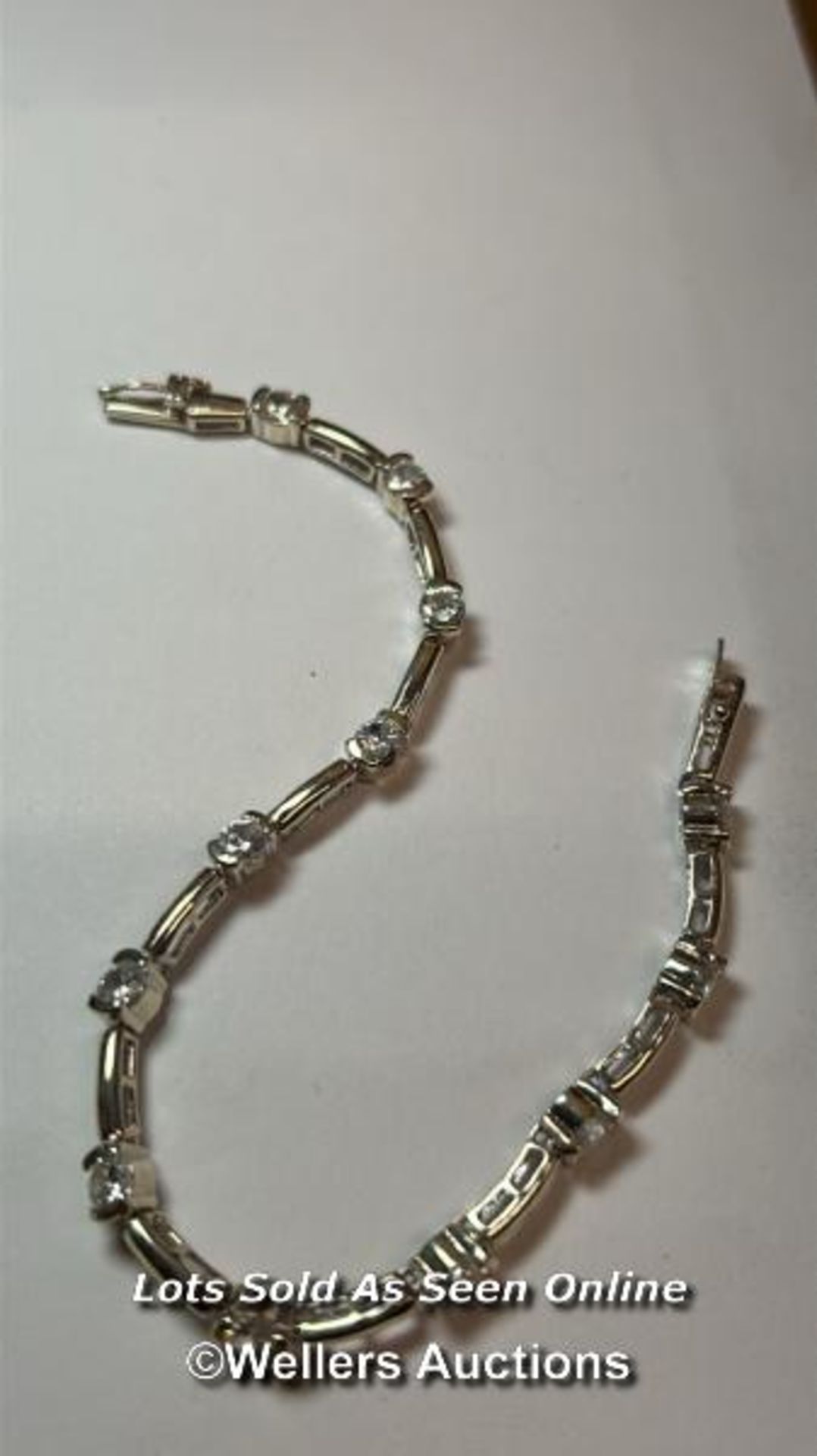 Hallmarked silver bracelet set with cubic zirconia, length 18cm / SF - Image 3 of 3