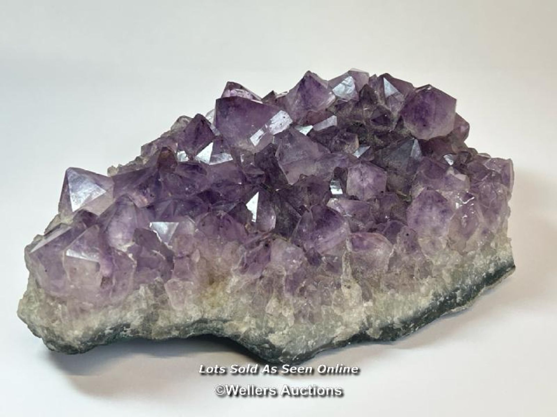 Amethyst cluster, 1.95kg / AN17