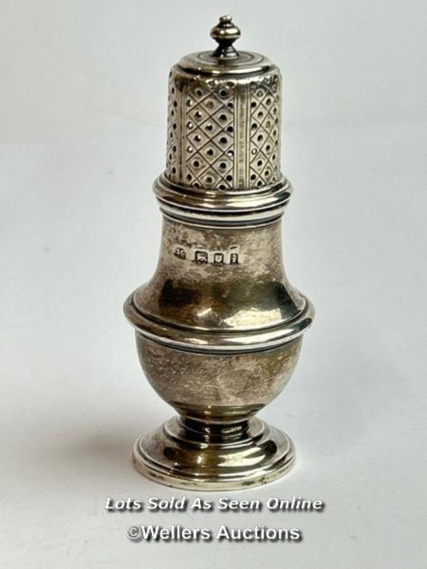 Antique sterling silver pepper pot, 9cm high, 50g / SF - Image 3 of 4