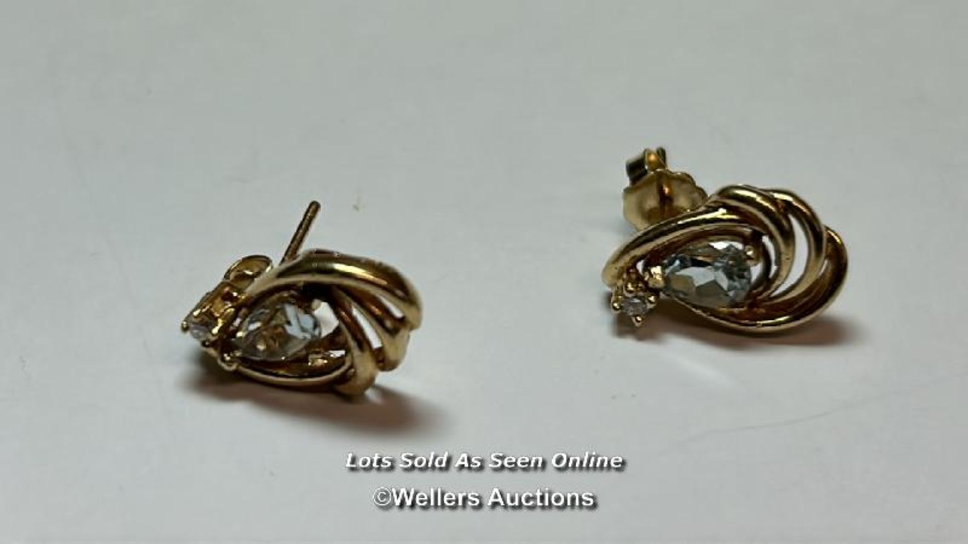 14ct gold and diamonf aquamarine coloured gemstone earings, weight 3.25g / SF - Image 2 of 5