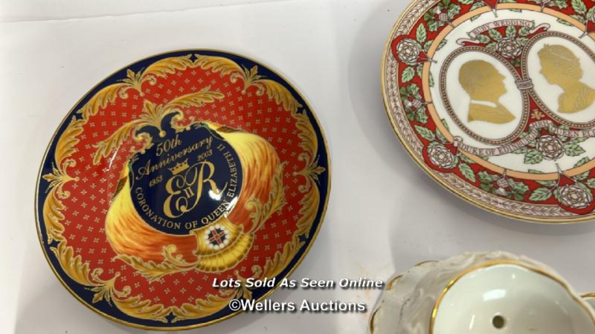 A large collection of commemorative ware from Queen Victoria to Queen Elizabeth II / AN14 - Image 13 of 13