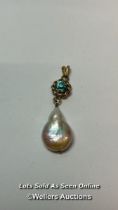 Freshwater pearl and yellow metal pendant / SF