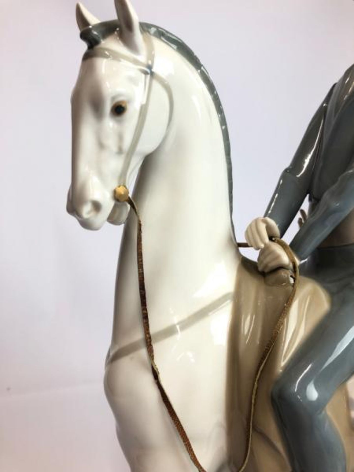 Lladro " "Andaluces Couple on Horse" retired piece, good overall condition, 45cm high, 37cm wide / - Image 4 of 8