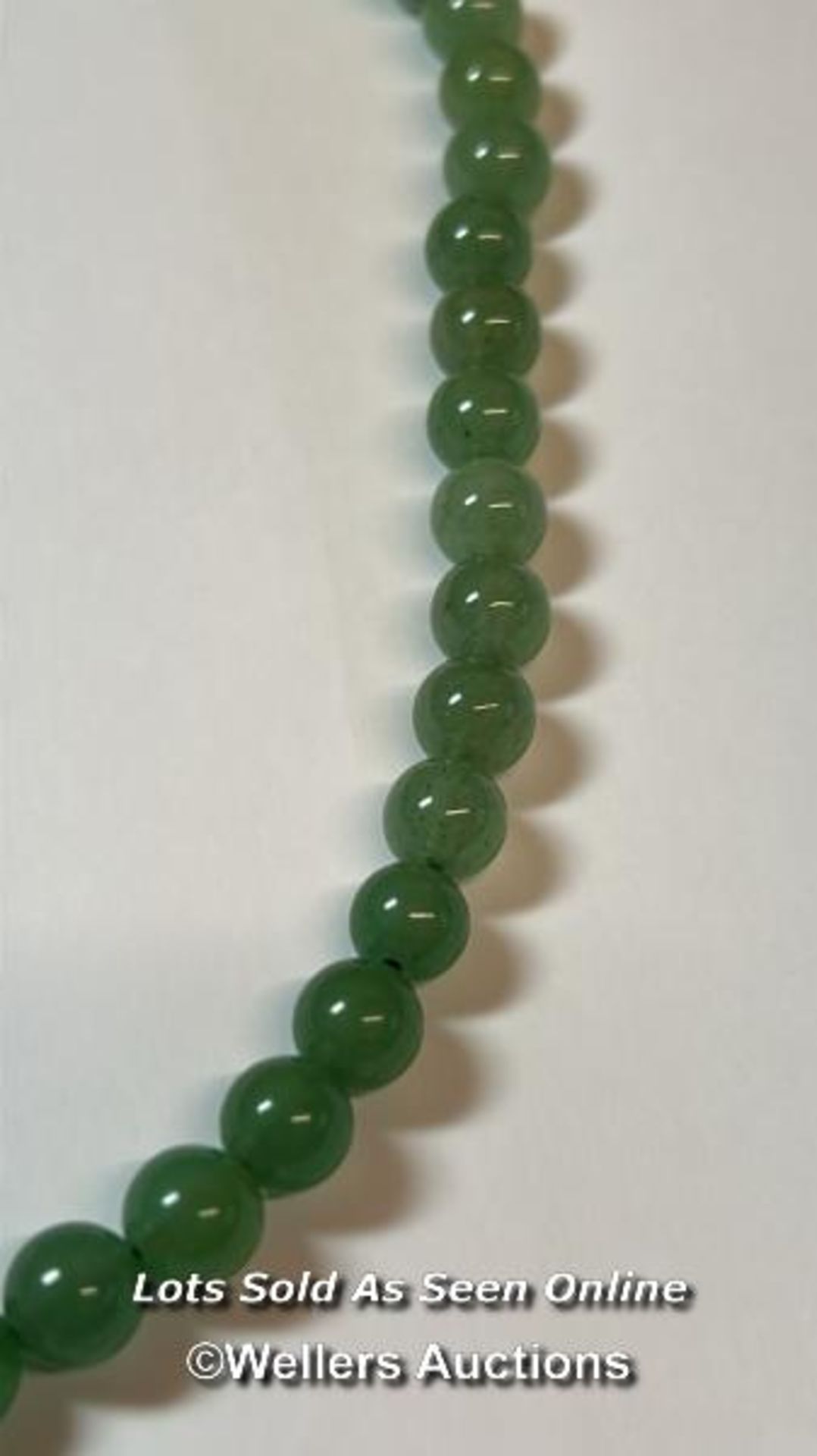 Jade bead necklace, length 60cm, 8-8"2mm beads with base metal bolt ring clasp / SF - Bild 3 aus 3