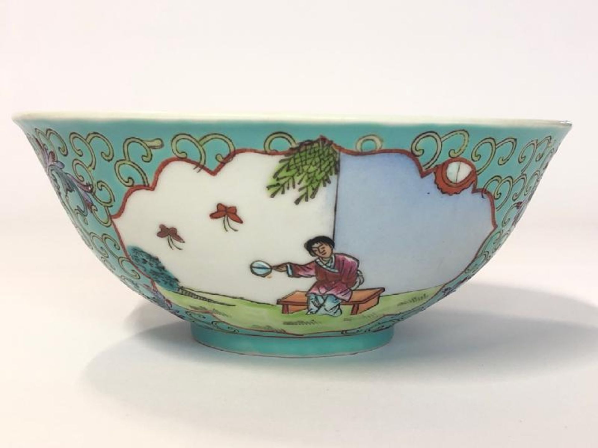 Matching vintage Chinese turqouise famille rose set comprising of soup bowls, cups and spoons(8) / - Image 2 of 13