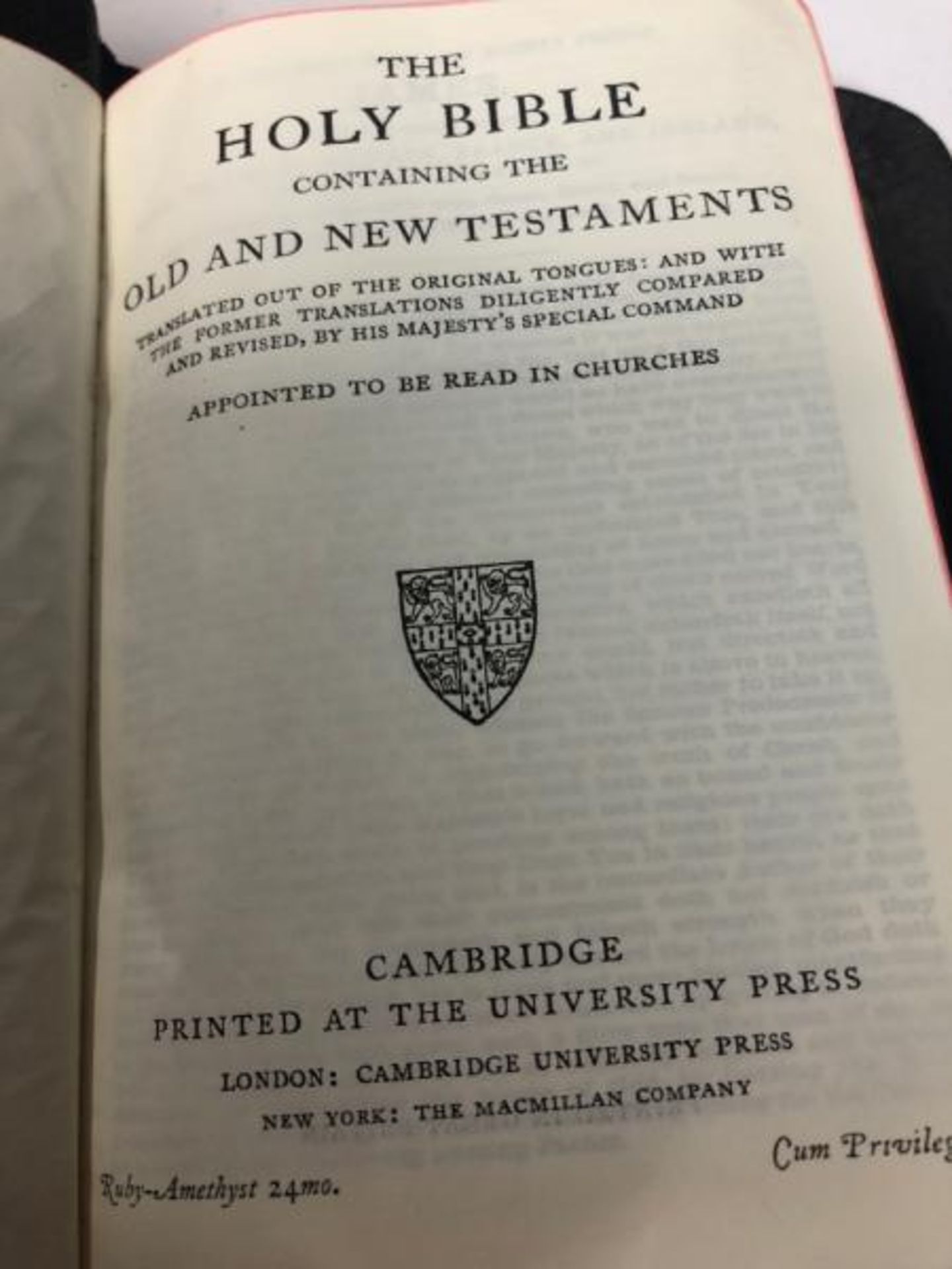 Cambridge University press Bible with inscription dated 1942 , small book of Robert Burns poems, - Bild 5 aus 11
