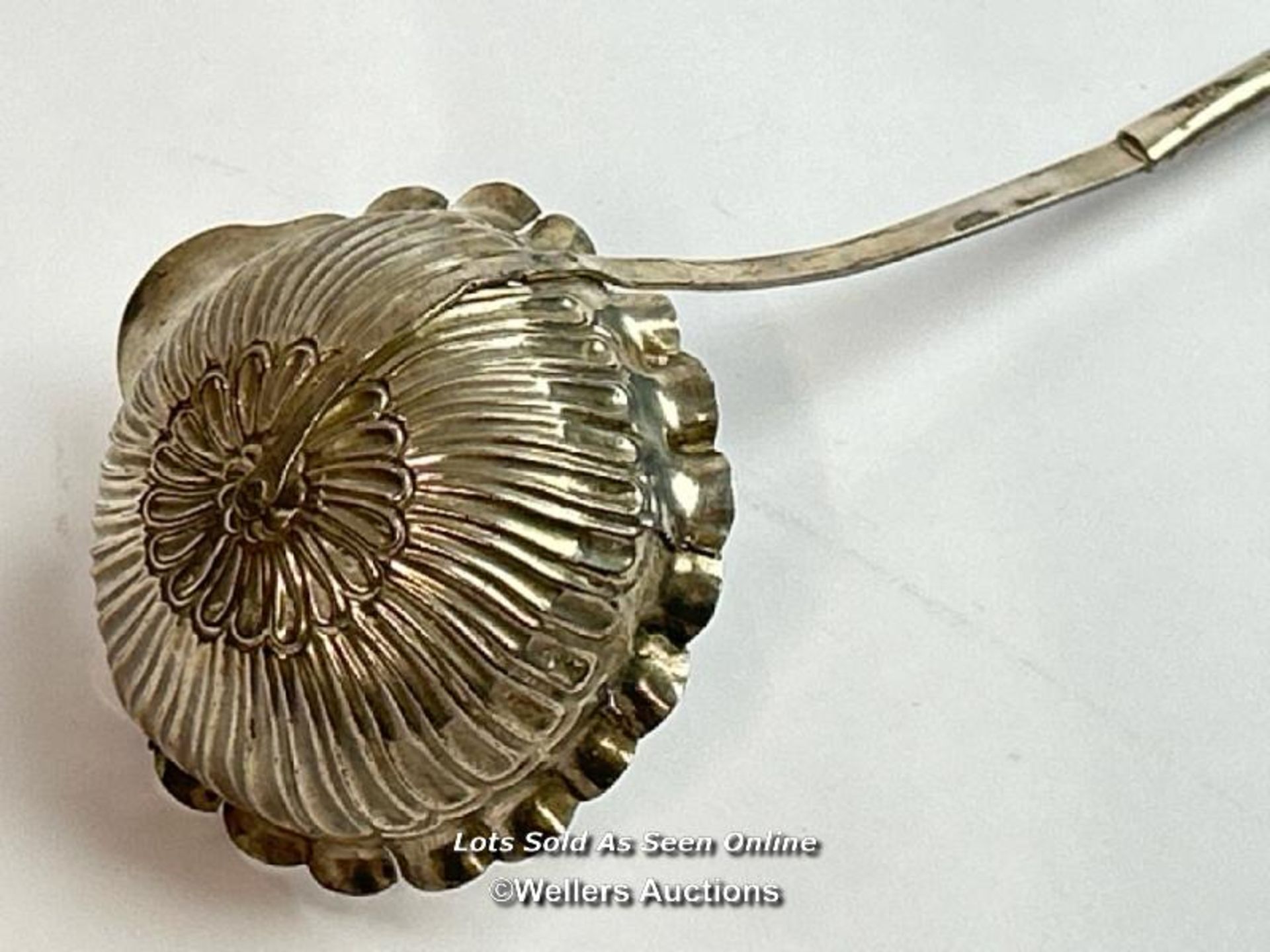 White metal toddy ladle, the bowl shaped as a flower, 35cm long / AN17 - Image 3 of 4