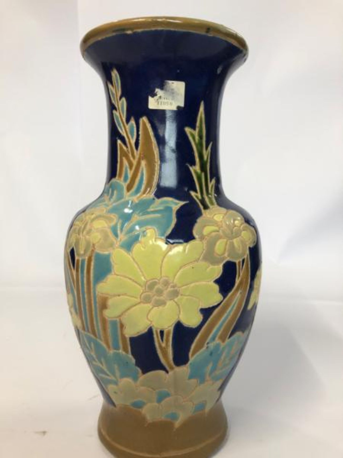Six assorted vases including a large floor vase decorated with peacocks, 55cm high and a pair of - Image 9 of 14