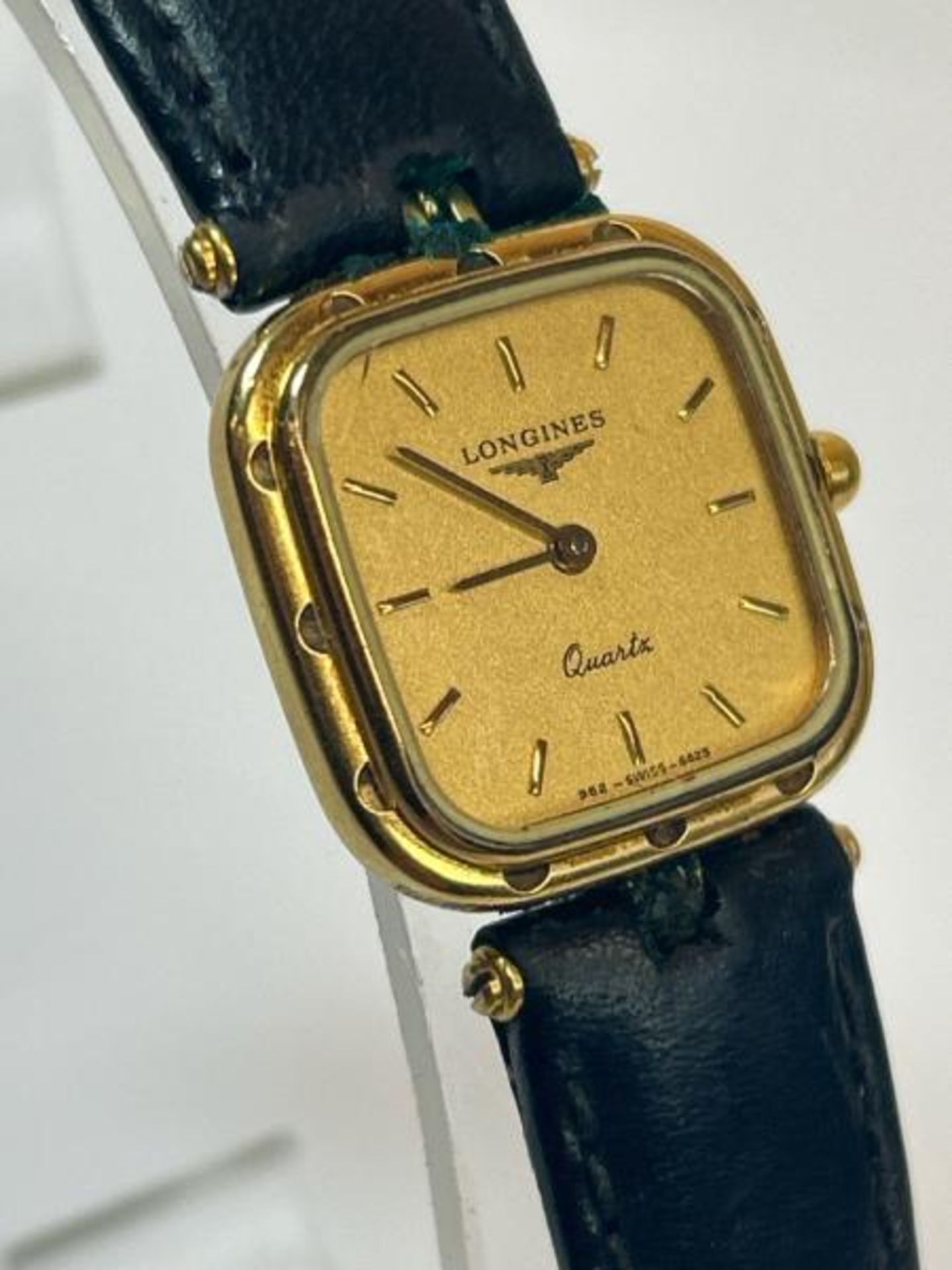Vintage Longines gold plated wristwatch no.21712443 with quartz movement on black leather strap / SF - Bild 3 aus 5