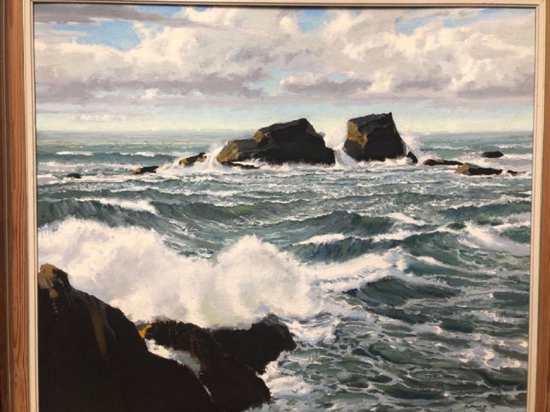 Two original seascapes featuring crashing waves on rocks, oil on canvas 60 x 50cm & 59 x 49cm, - Image 2 of 12