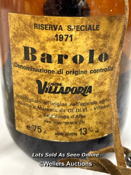 Two old empty bottles, Barolo 1971 and Dimple whisky / AN15 - Image 3 of 8