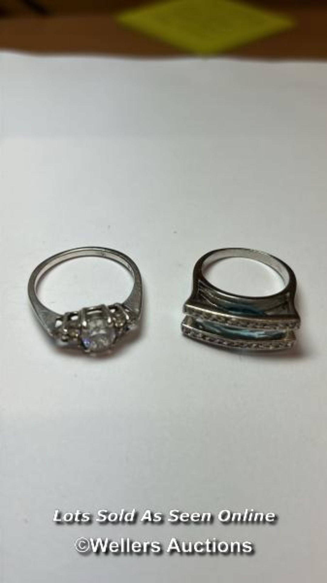 Two rings stamped 925 for silver, one set with blue and white cubic zirconia, ring size N, the other - Bild 4 aus 5
