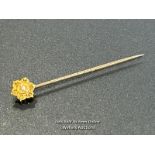 Boxed 15ct gold Etruscan style seed pearl set stick pin, 5.5cm long / SF