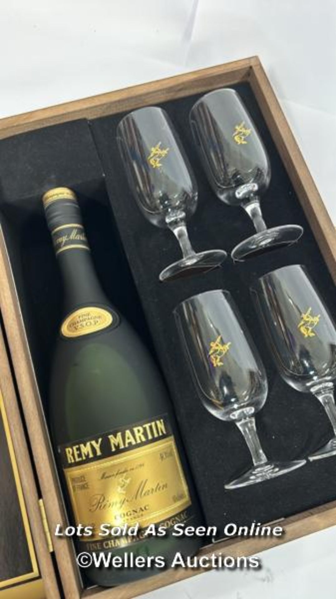 Remy Martin cognac gift set including four glasses, 68cl, 40%Vol, unopened but some evaporation - Image 2 of 4