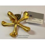 A Vintage Singaporean 24ct gold preserved floral orchid brooch, by Risis in original box, 7cm