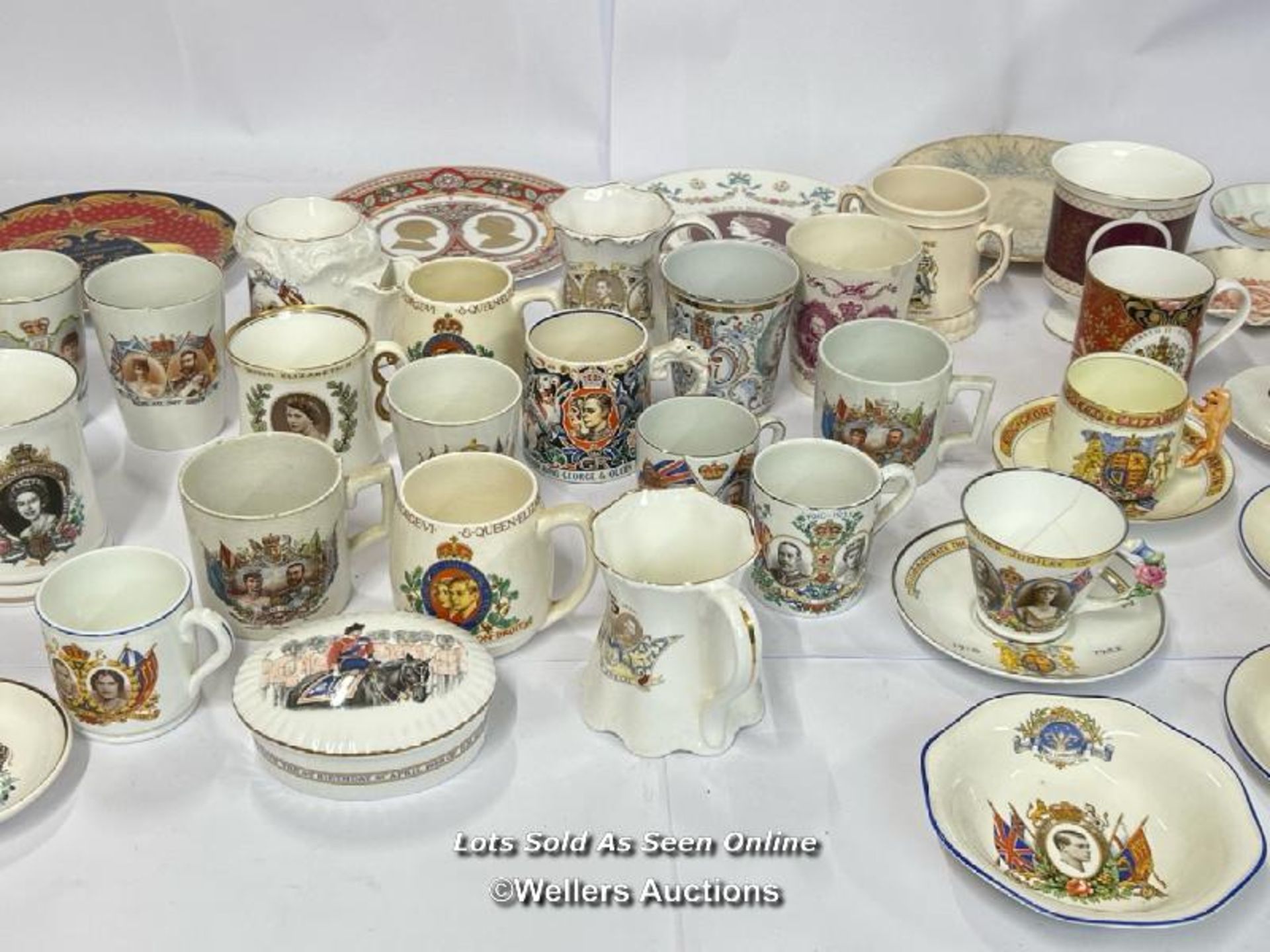 A large collection of commemorative ware from Queen Victoria to Queen Elizabeth II / AN14