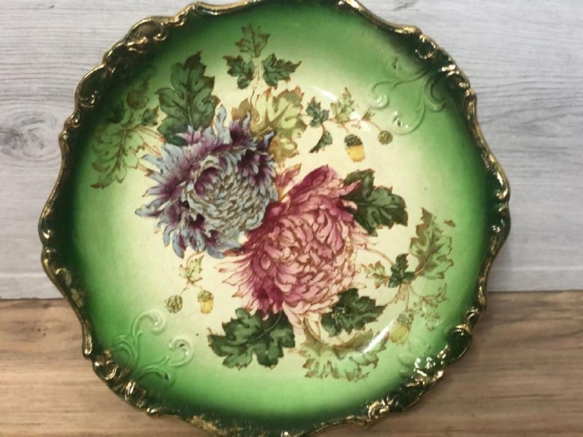 Five Victorian James Kent "Chrysanthemum" pattern plates, 24.5cm diameter / AN7 - Image 8 of 11