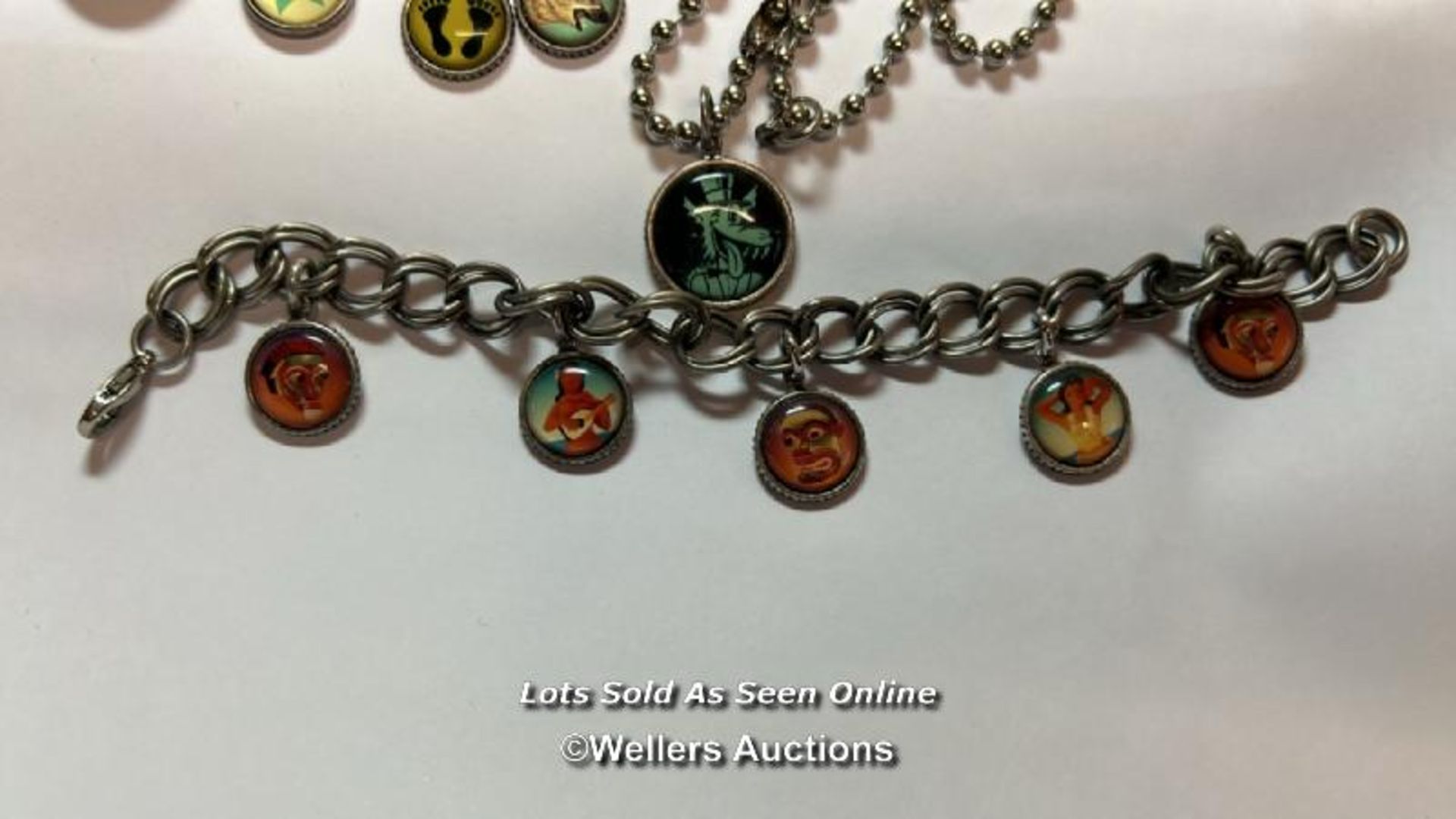 Silver coloured metal chains, pendants, rings, cufflinks etc / SF - Bild 3 aus 6