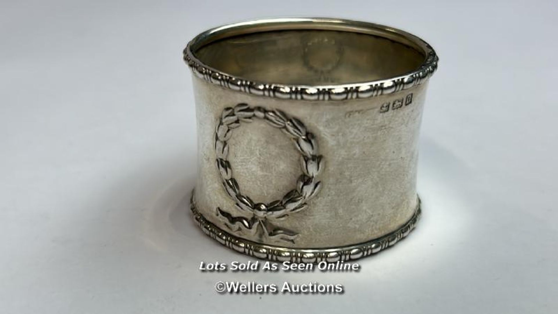 *Twelve assorted napkin rings including five hallmarked silver, silver weight 161g / AN17 - Image 2 of 12