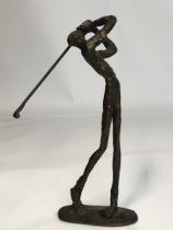 Vintage abstract bronze figure of a golf player, 23cm high / AN7