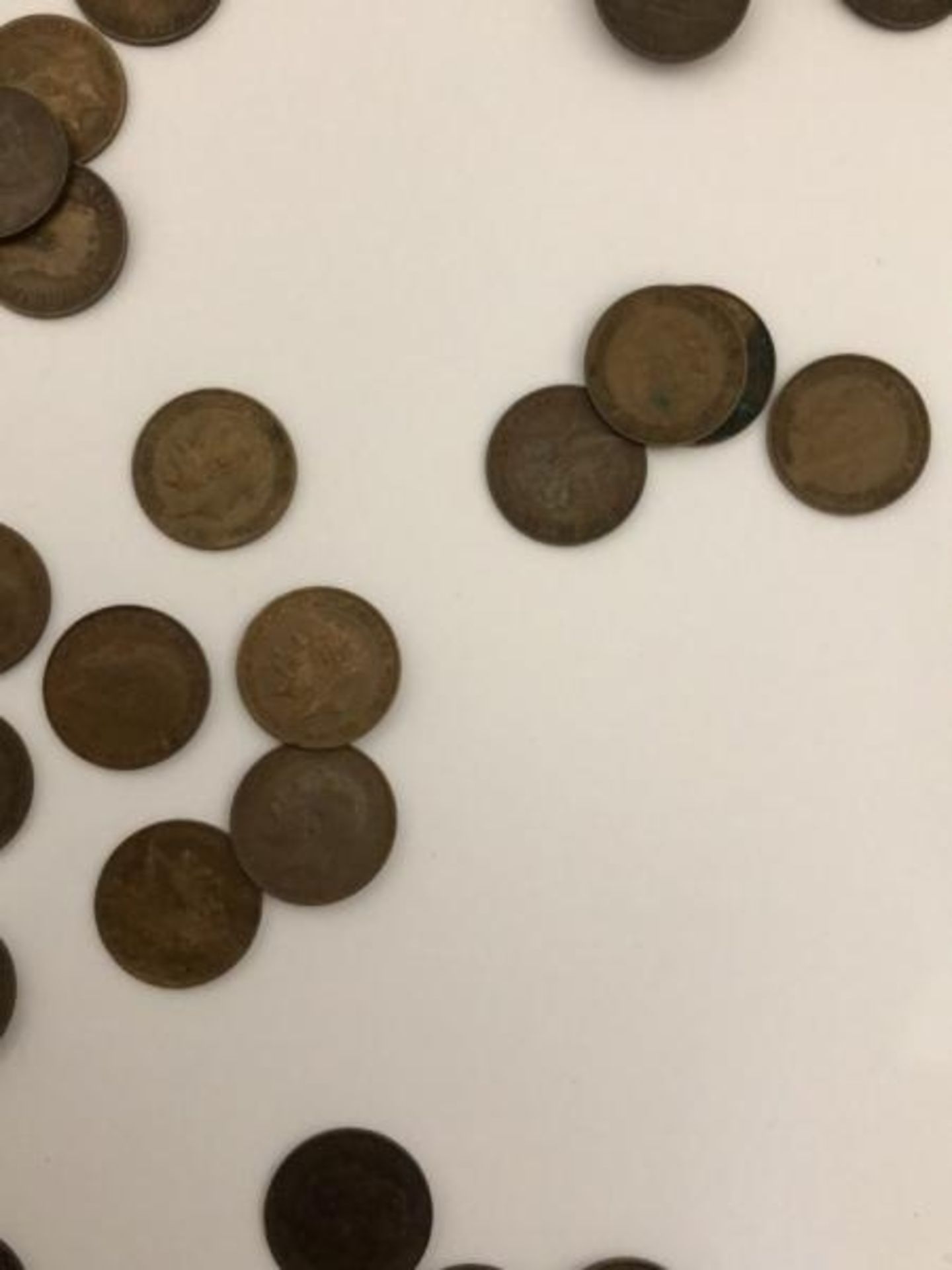 Over one hundred George V coins dated 1913 - 1936 ( some years missing) / AN9 - Image 4 of 5