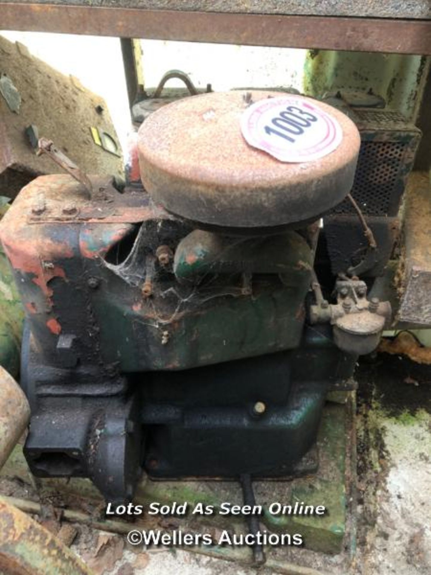 DIESEL ENGINE BY LISTER, NO SERIAL NO. AND COMES WITH GENERATOR. DIMENSIONS 75CM (H) / NO VAT ON