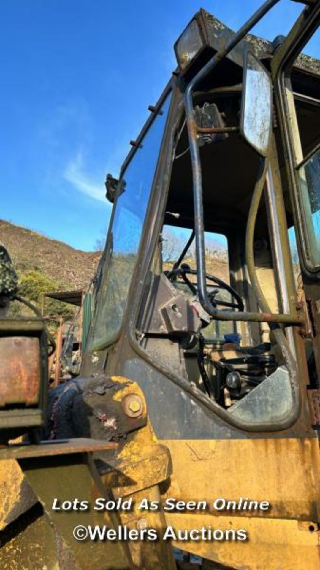 *KOMATSU WA320 FRONT WHEEL LOADER, BELIEVED TO BE A 1999 MODEL, SERIAL NO: 20193, ODOMETER - Image 18 of 23