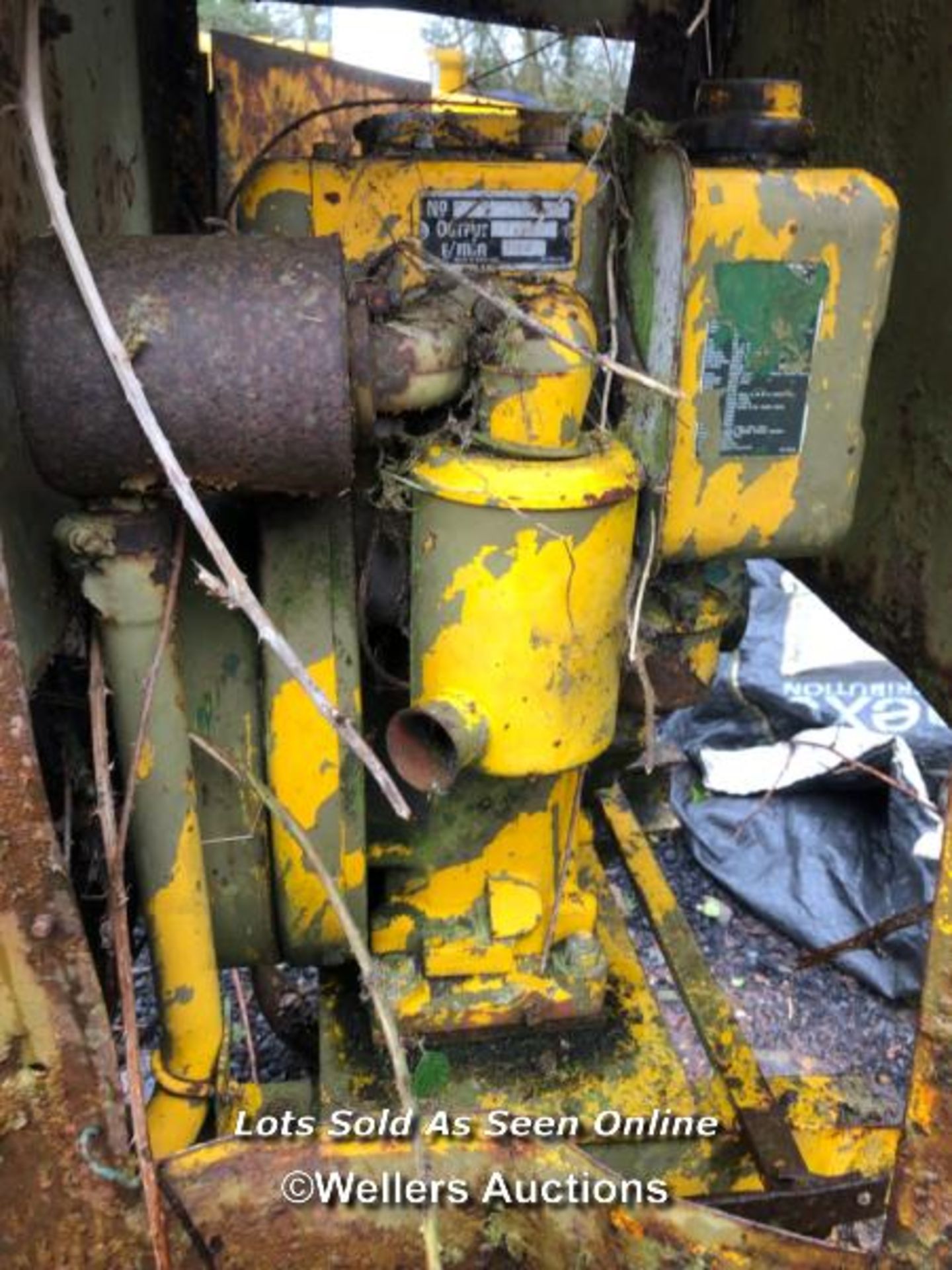 CONCRETE MIXER, LISTER DIESEL ENGINE, WITH SPARE BONNET / NO VAT ON HAMMER PRICE - Image 2 of 7