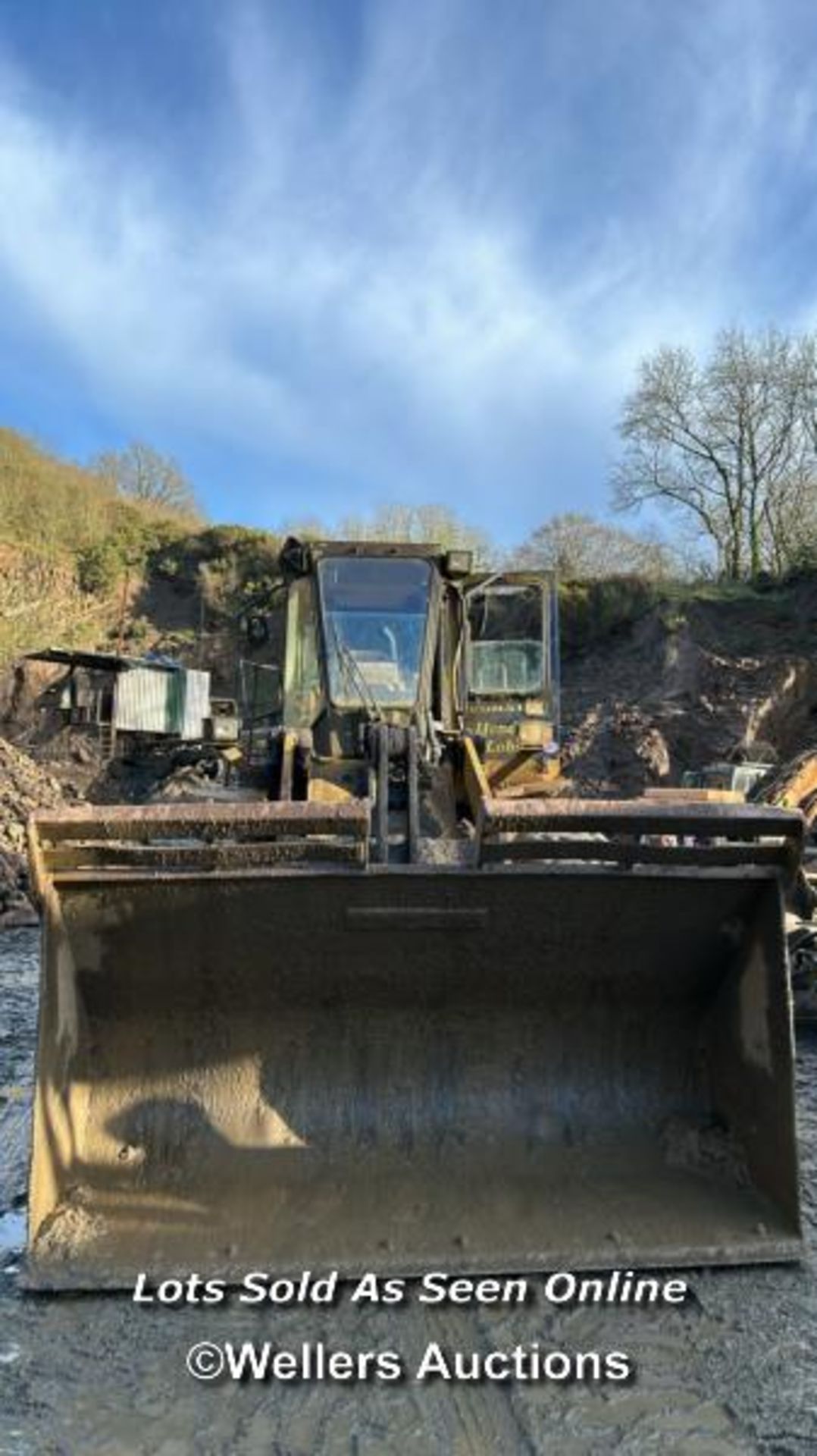 *KOMATSU WA320 FRONT WHEEL LOADER, BELIEVED TO BE A 1999 MODEL, SERIAL NO: 20193, ODOMETER - Image 2 of 23