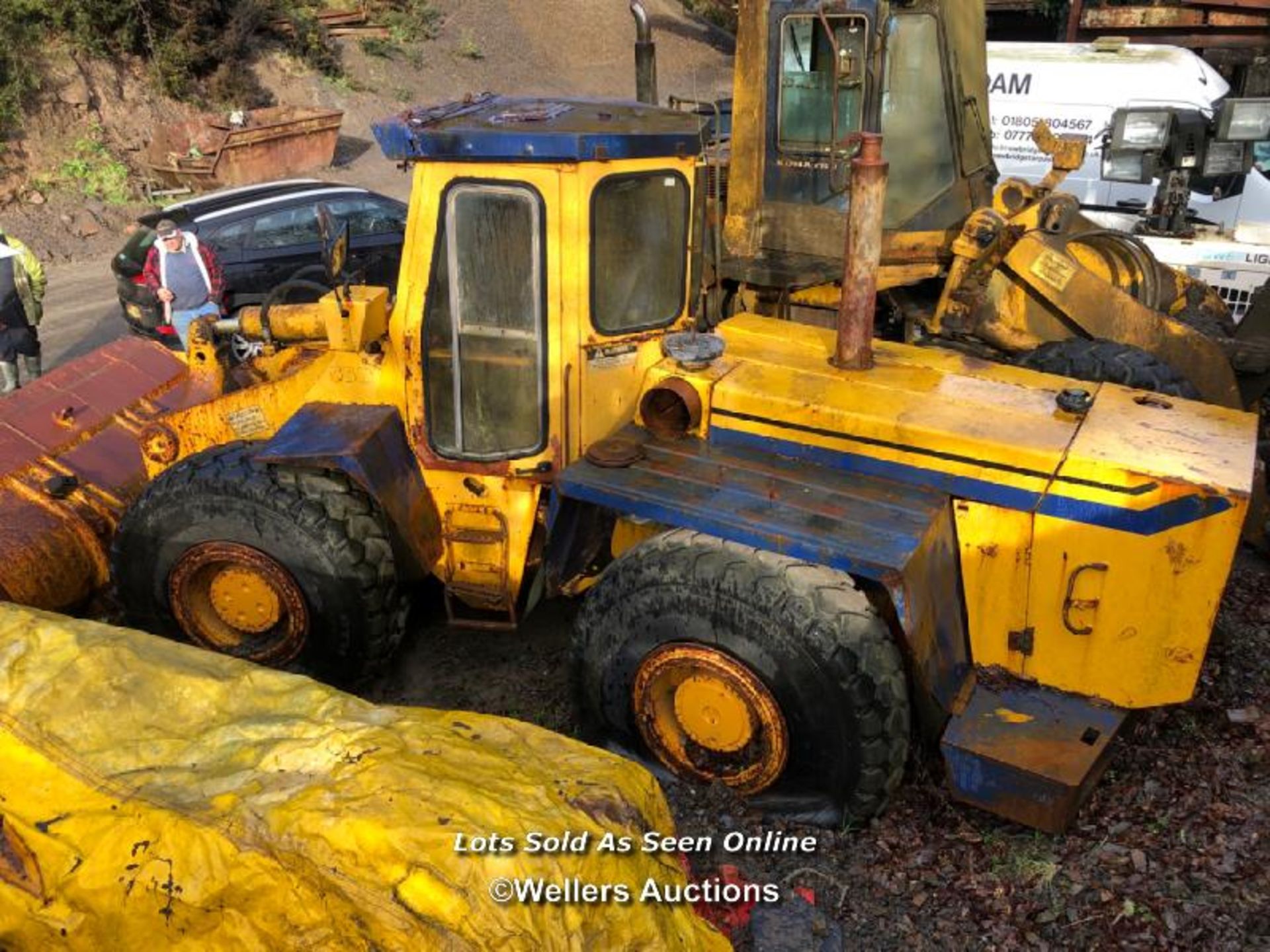 *1992 HANOMAG 55D FRONT WHEEL LOADER, INDICATING 30099 HOURS, VEHICLE NO: 377725127, WITH KEY, - Image 4 of 21