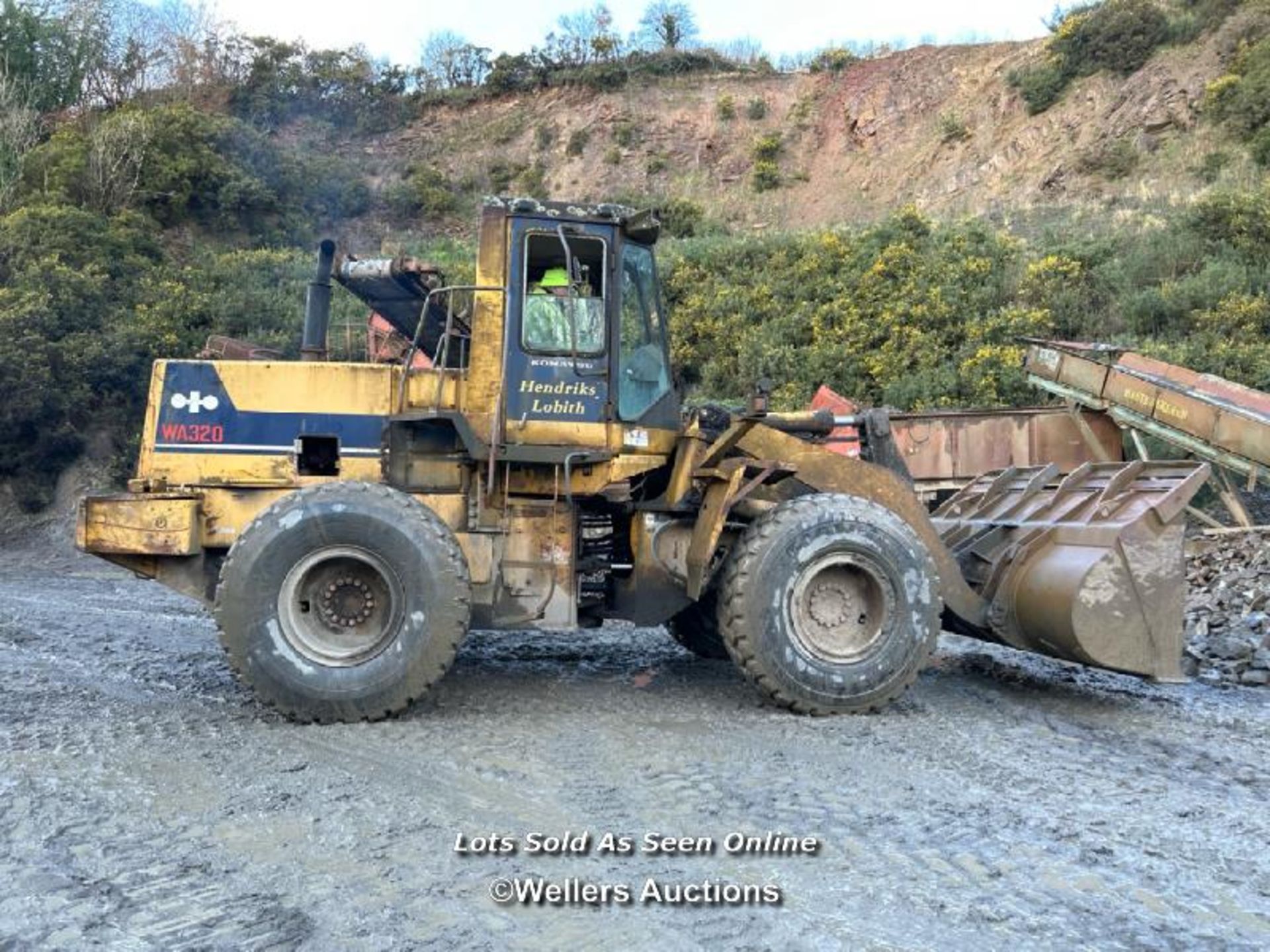 *KOMATSU WA320 FRONT WHEEL LOADER, BELIEVED TO BE A 1999 MODEL, SERIAL NO: 20193, ODOMETER - Image 21 of 23