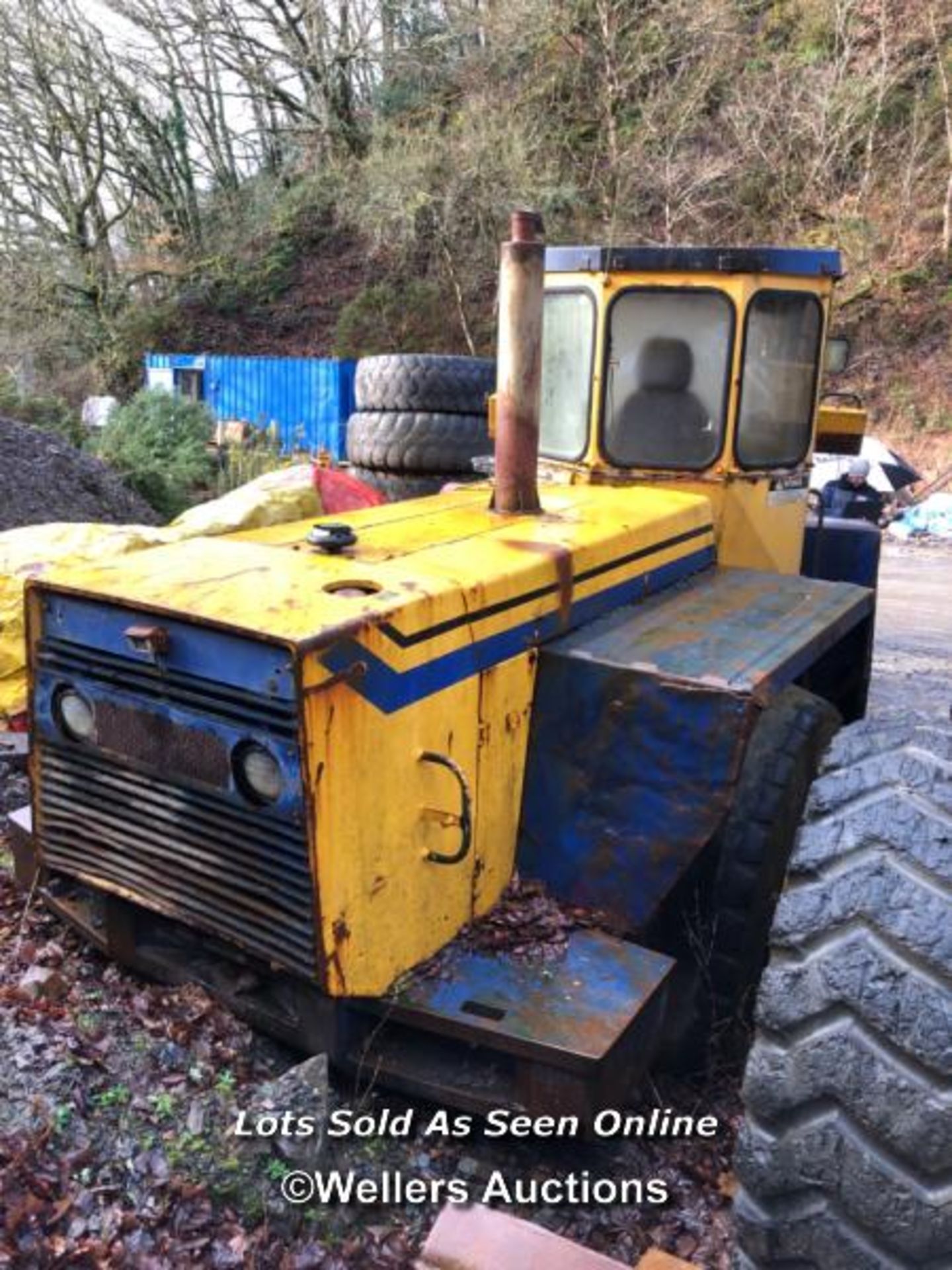 *1992 HANOMAG 55D FRONT WHEEL LOADER, INDICATING 30099 HOURS, VEHICLE NO: 377725127, WITH KEY, - Image 5 of 21