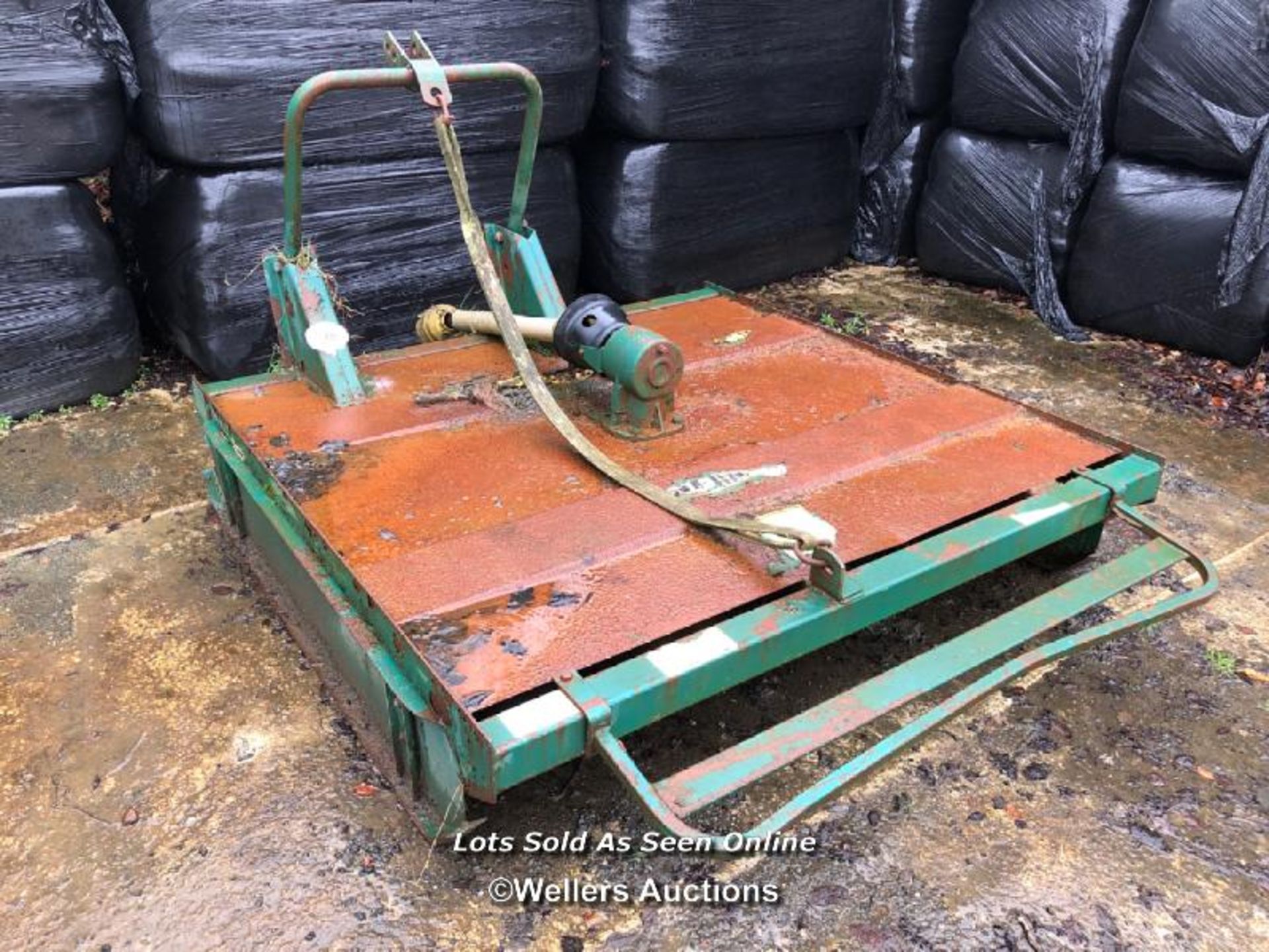 PTO DRIVEN MAJOR TOPPER, DIMENSIONS 6FT (W), YEAR AND MODEL UNKNOWN / NO VAT ON HAMMER PRICE