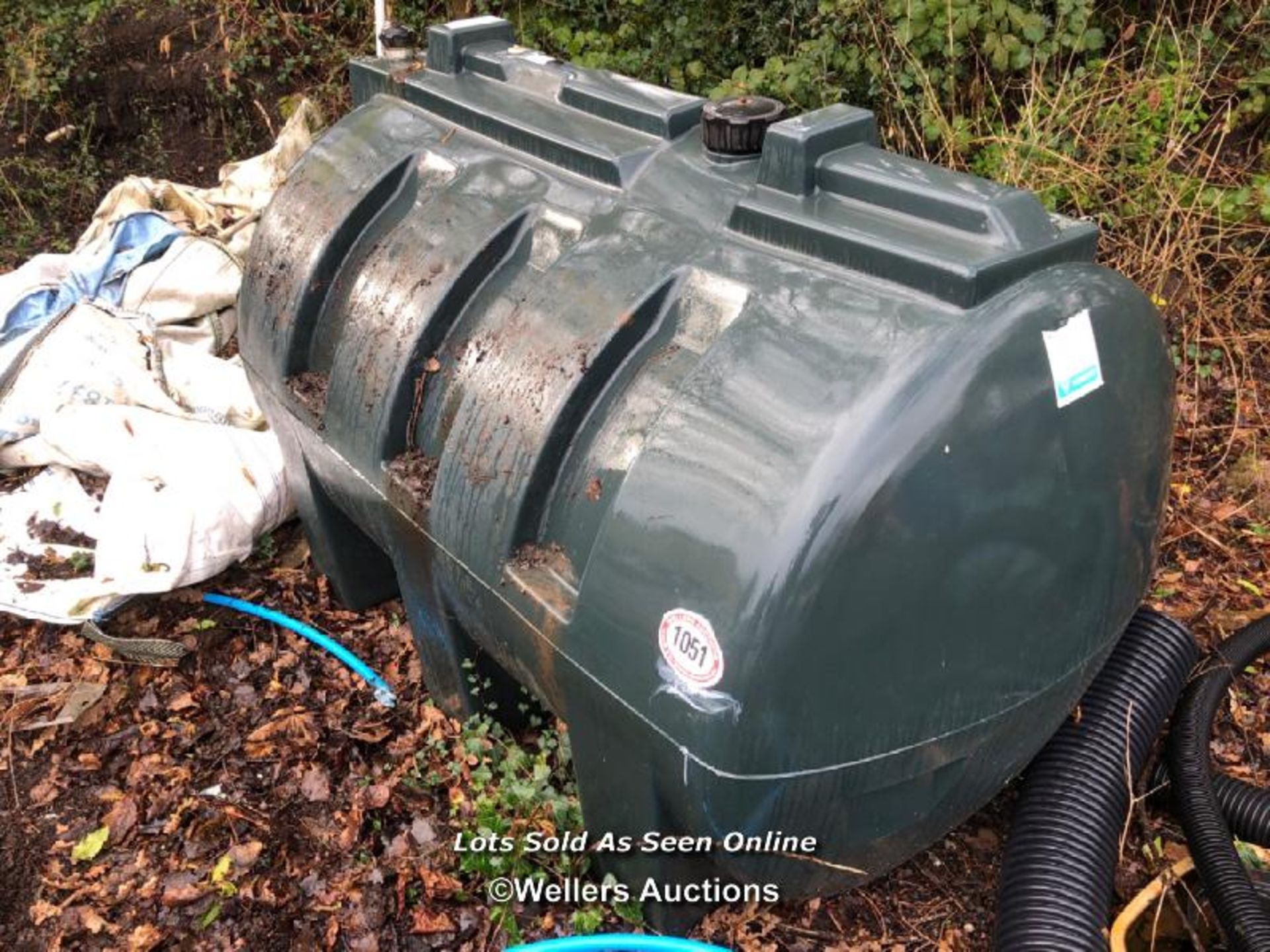 H1235 DIESEL FUEL BOWSER, 1300L, COVERTED TO GAS / NO VAT ON HAMMER PRICE - Image 2 of 5