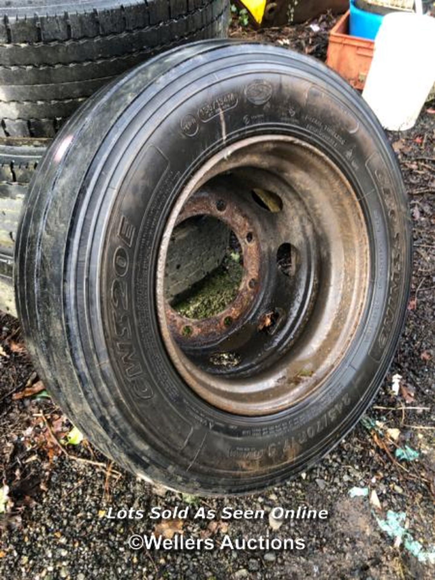 6X WHEELS AND TYRES 24570X17.5 AND 3X TYRES / NO VAT ON HAMMER PRICE - Image 3 of 5