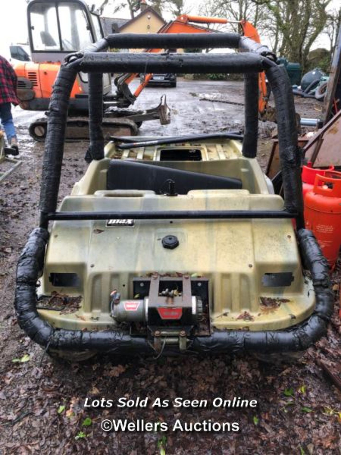 MAX II 6X6 AMPHIBIOUS VEHICLE, WITH KEY, INCL. FRONT MOUNTED WARN WINCH, SERIAL NO. 18189, NO ENGINE - Image 2 of 12