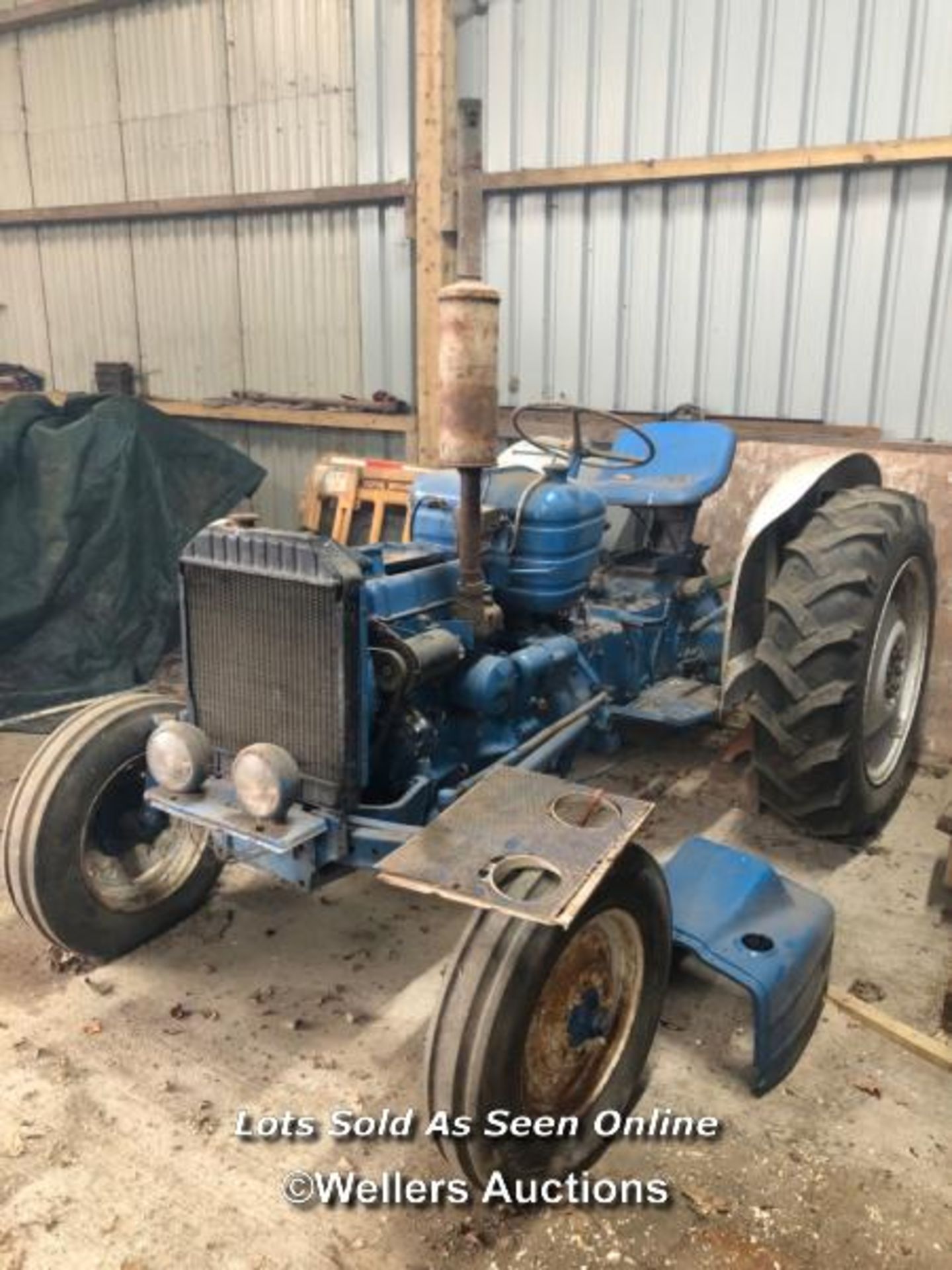 1968 FORD 3000 TRACTOR, REG: OTT 696G, DIESEL ENGINE, INIDCATING 4028 HOURS, INCL. LOGBOOK, LARGE - Image 3 of 29