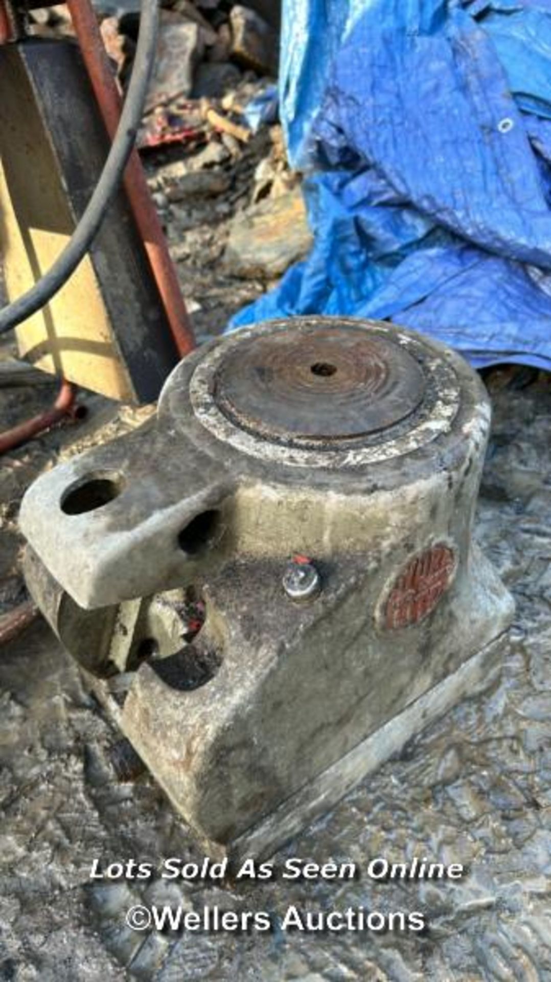 *TANGYE HYDRAULIC JACK, REPORTEDLY LIFTS 100 TONNES / THIS LOT IS SUBJECT TO VAT ON HAMMER PRICE - Image 3 of 6