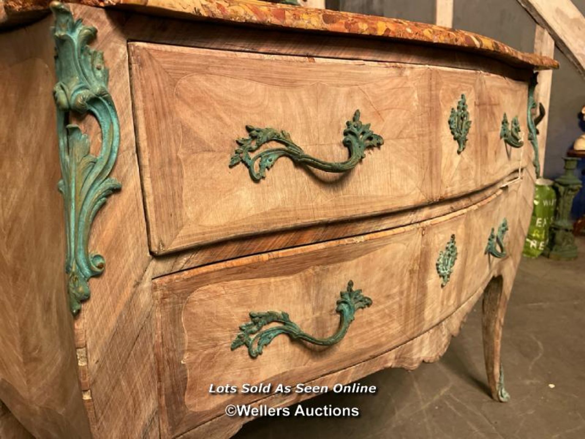 20TH CENTURY LOUIS XV COMMODE WITH VERDIGRIS ORMULU MOUNTS AND ORIGINAL MARBLE TOP, DAMAGE TO ONE - Image 3 of 5