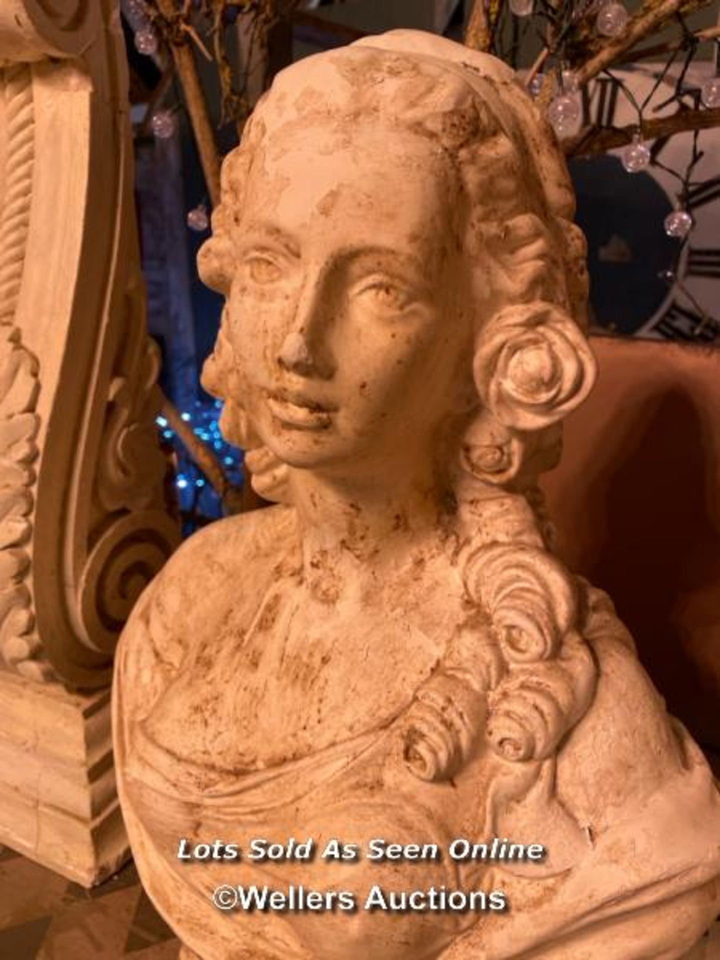 20TH CENTURY PLASTER BUST, POSSIBLY MARIE ANTOINETTE, HEIGHT 52CM - Image 2 of 3