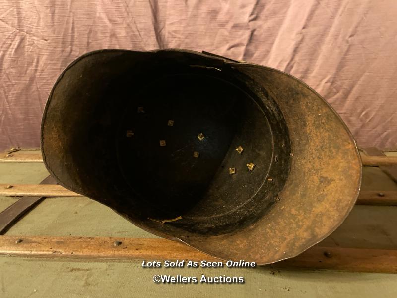 CIRCA 1800 FRENCH SAPEURS AND POMPIERS HELMET - Bild 4 aus 4