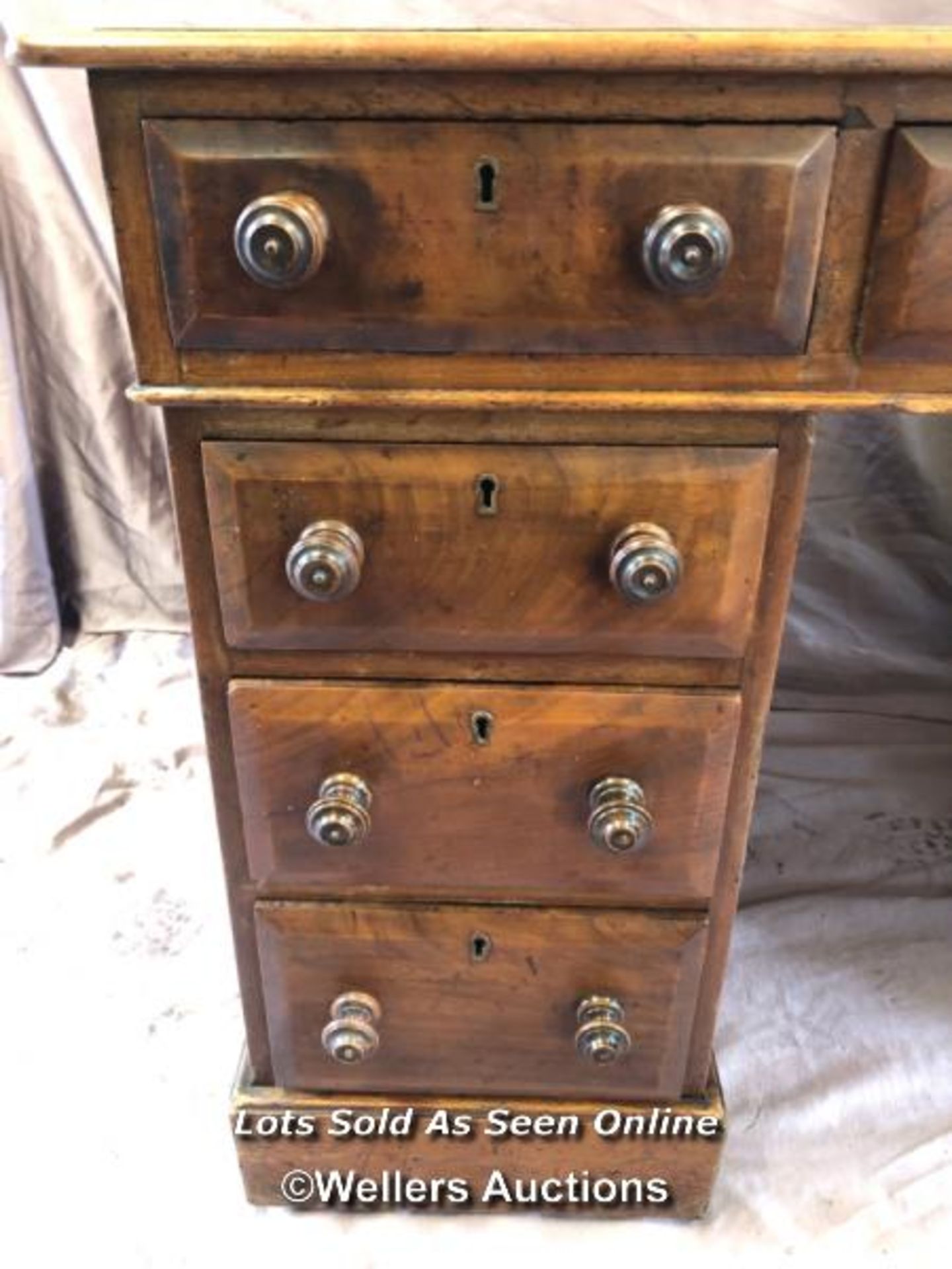 MID 19TH CENTURY WALNUT VENEERED MAHOGANY LINED TWIN PEDESTAL WRITING DESK WITH LEATHER INLAID, - Image 5 of 7