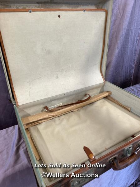 VINTAGE CANVAS AND LEATHER SUITCASE BY VICTOR LUGGAGE - Image 4 of 6