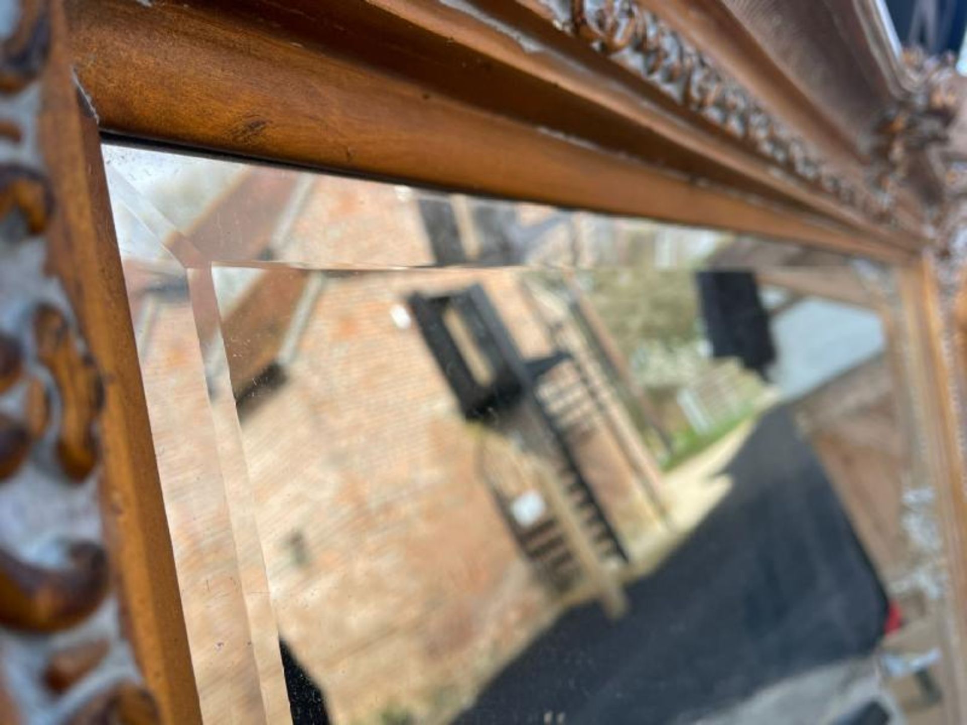 LARGE 20TH CENTURY OVERSIZED GUILT MIRROR WITH BEVELLED PLATE, 222CM (W) X 161CM (H), THE MIRROR - Bild 7 aus 8