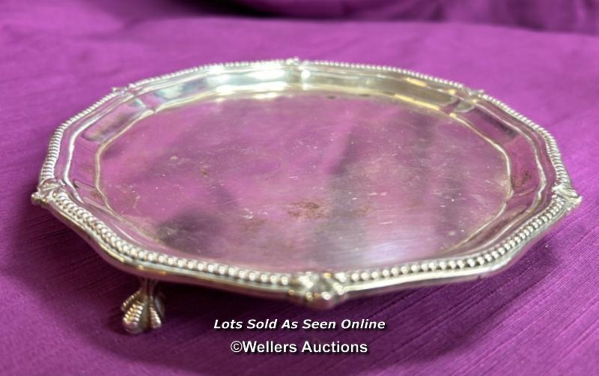 SMALL HALLMARKED SILVER TRAY ON CLAW AND BALL FEET BY W.F A.F, DIAMETER 16CM, WEIGHT 224GMS