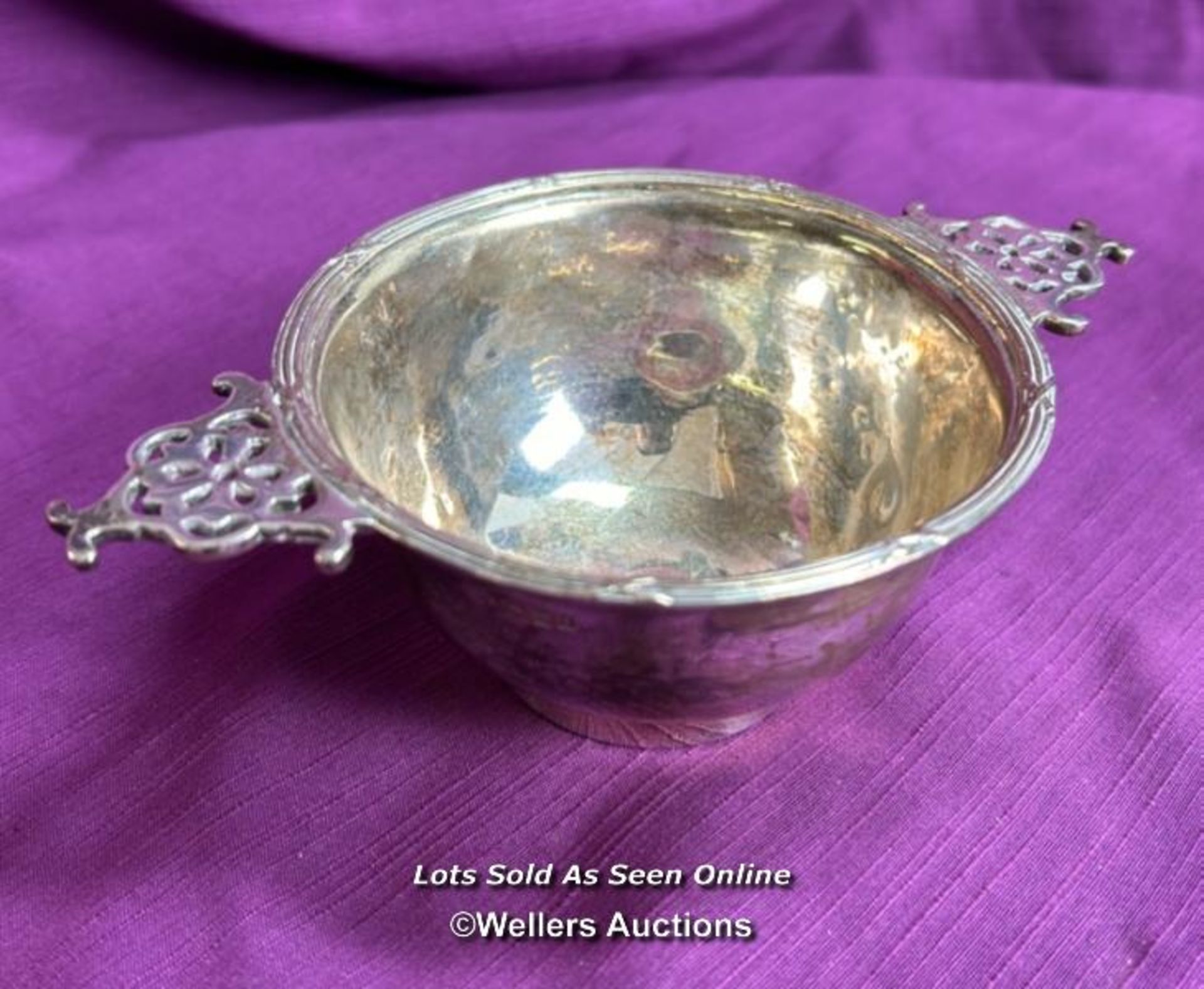 SMALL HALLMARKED SILVER BONBON DISH BY GOLDSMITH AND SILVERSMITH CO., HEIGHT 5CM, WEIGHT 133GMS