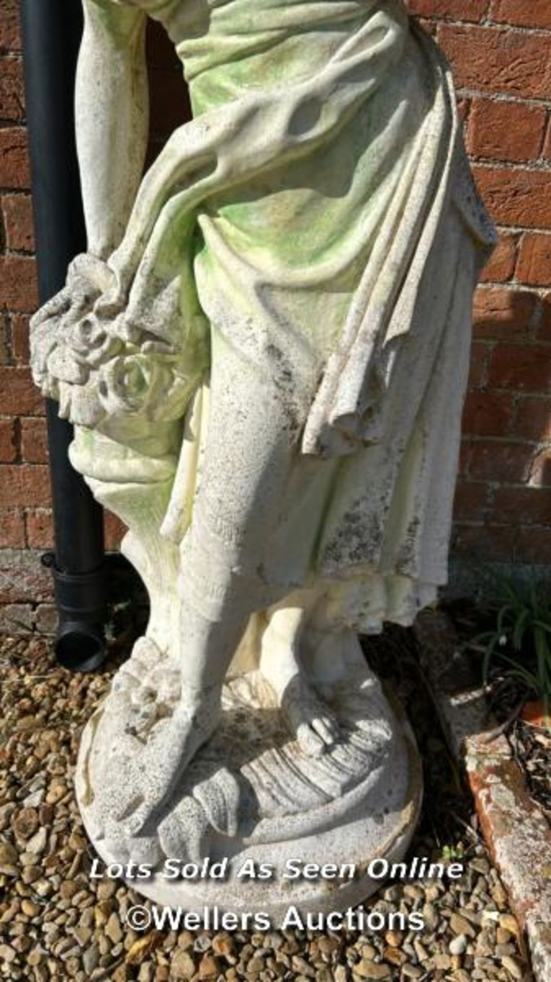MARBLE DI LATTE STATUE OF A CLASSICAL MAIDEN HEIGHT 132CM, THIS LOT IS LOCATED AWAY FROM THE AUCTION - Image 3 of 4